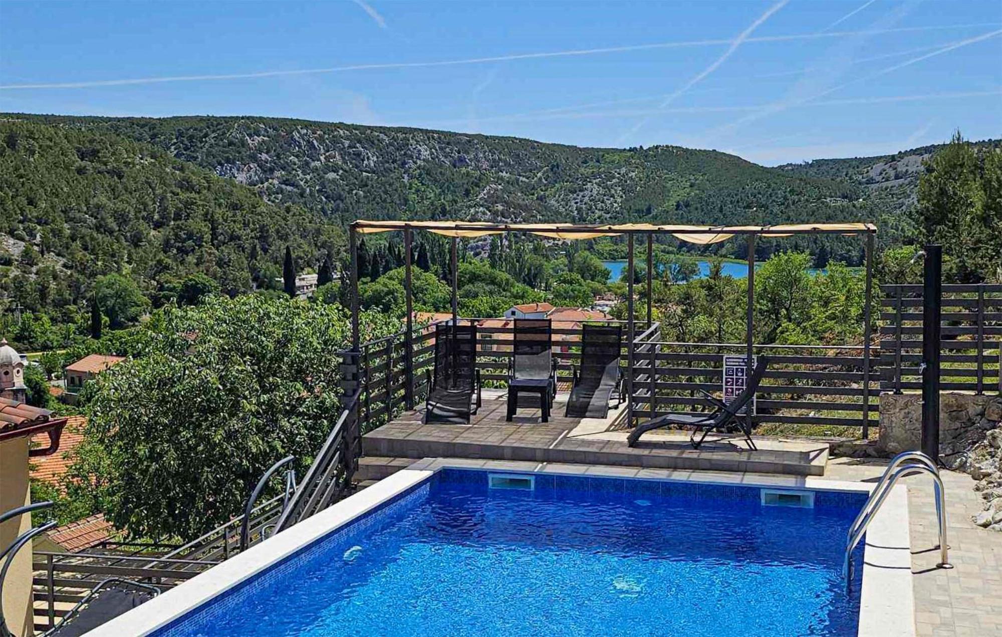3 Bedroom Cozy Home In Skradin Exterior photo