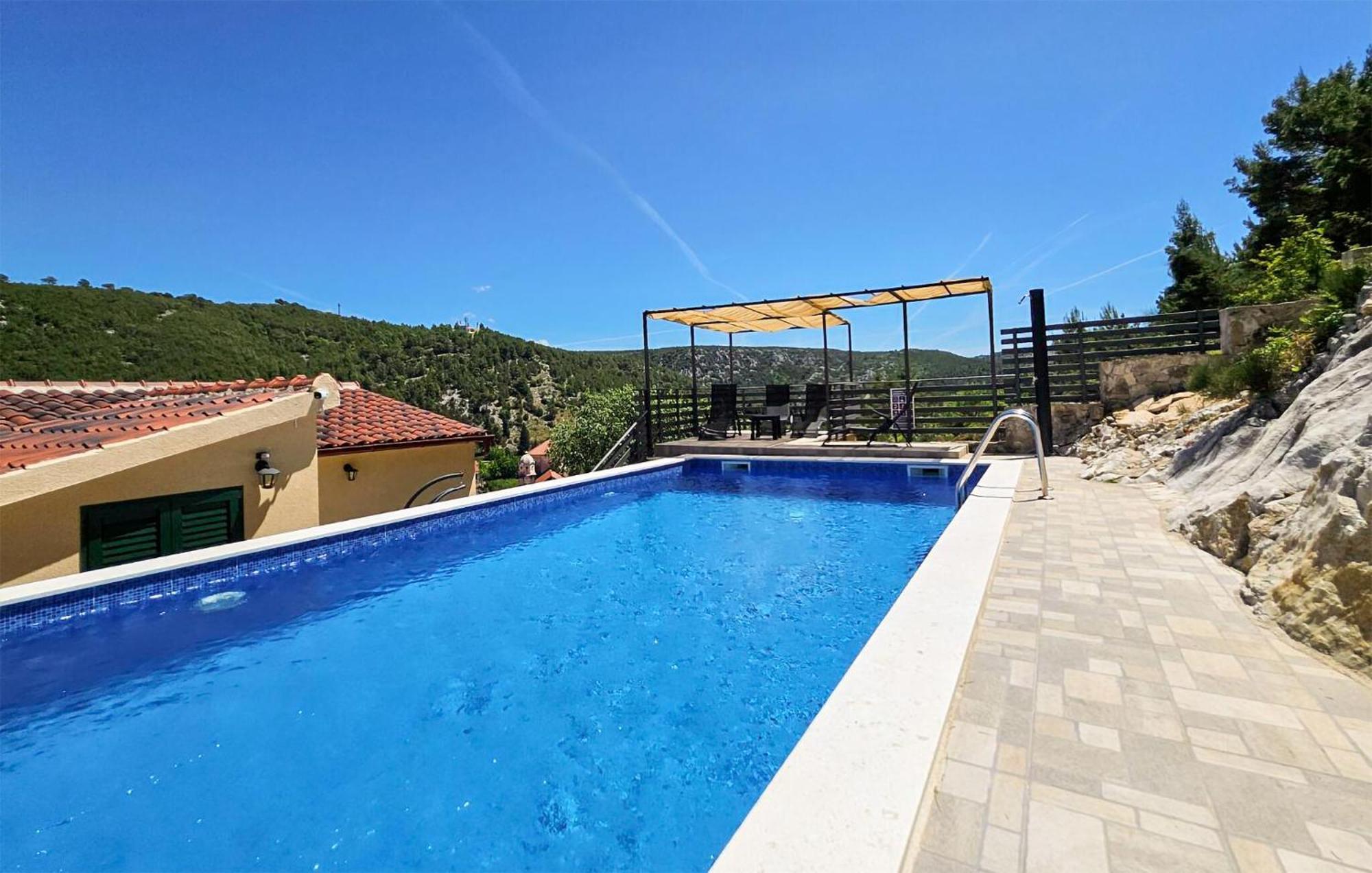 3 Bedroom Cozy Home In Skradin Exterior photo